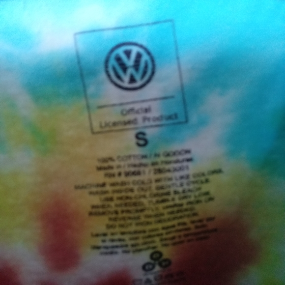 VW Bus Tie Dye T-shirt Size S - Picture 3 of 4